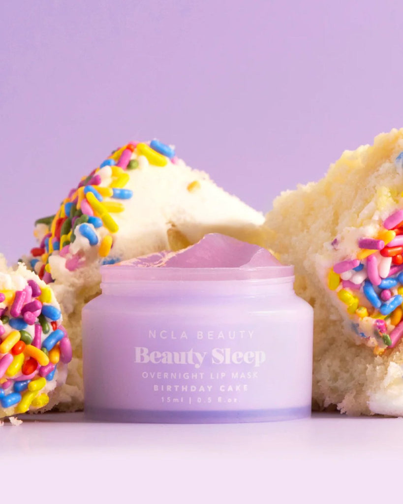 Beauty Sleep Birthday Cake- overnatting leppemaske - Snyggelig