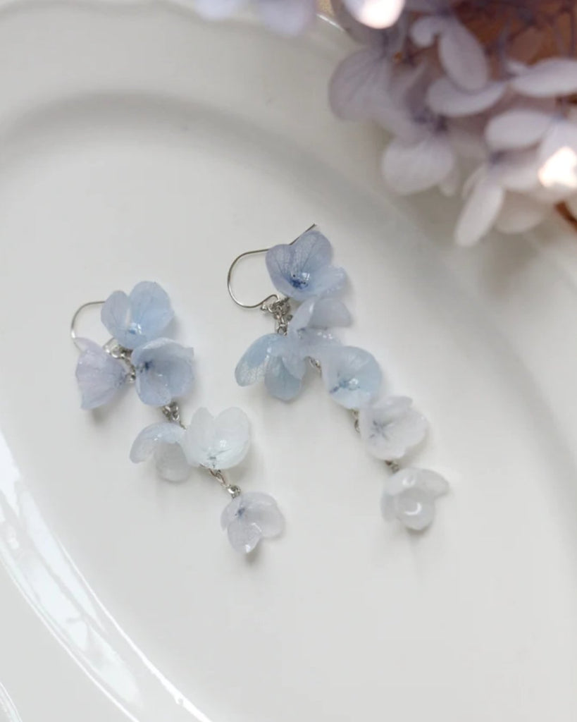 Hortensia blå øredobber - håndlaget fra ekte hortensia kronblader - Snyggelig